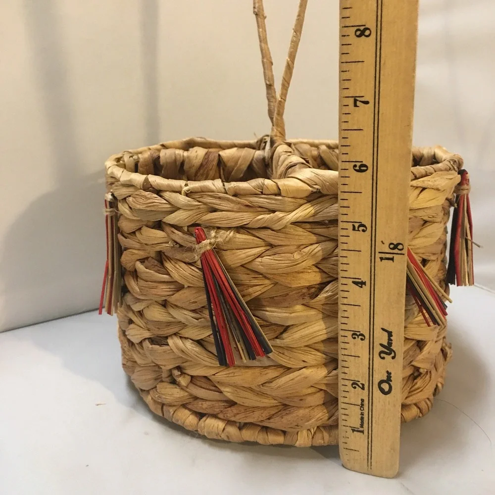 Woven Seagrass Utensil Caddy Tan Tassel 4-Compartment Basket Serving Party